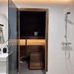 With Sauna & Jacuzzi & Cold Water Tub דירה