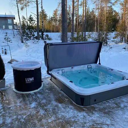 With Sauna & Jacuzzi & Cold Water Tub Lägenhet Nokia